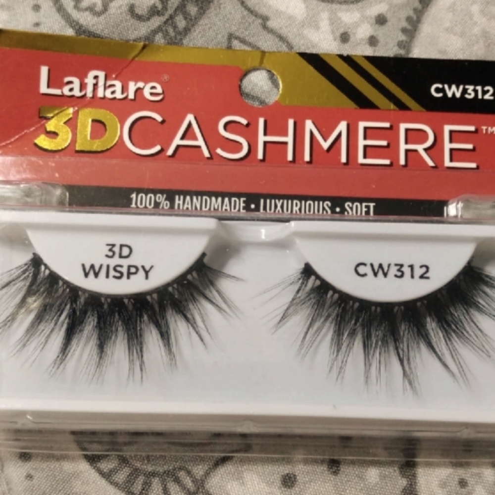 NWT 3D cashmere Handmade Lashes